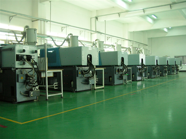 塑膠模具加工注塑外殼成型時生產(chǎn)緩慢是為什么？